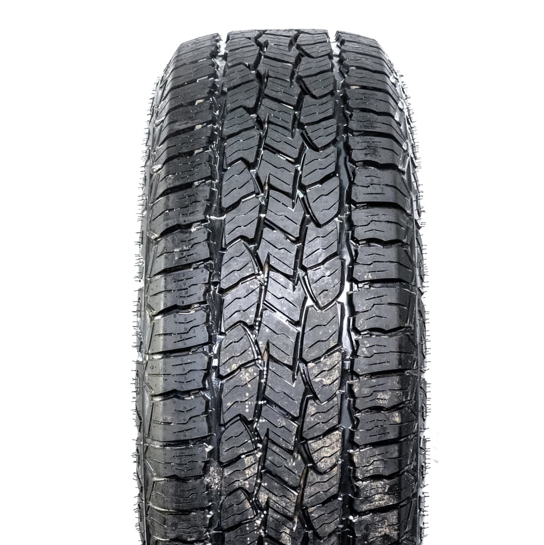 245/65R17 LEAO LION SPORT A/T100 111T XL